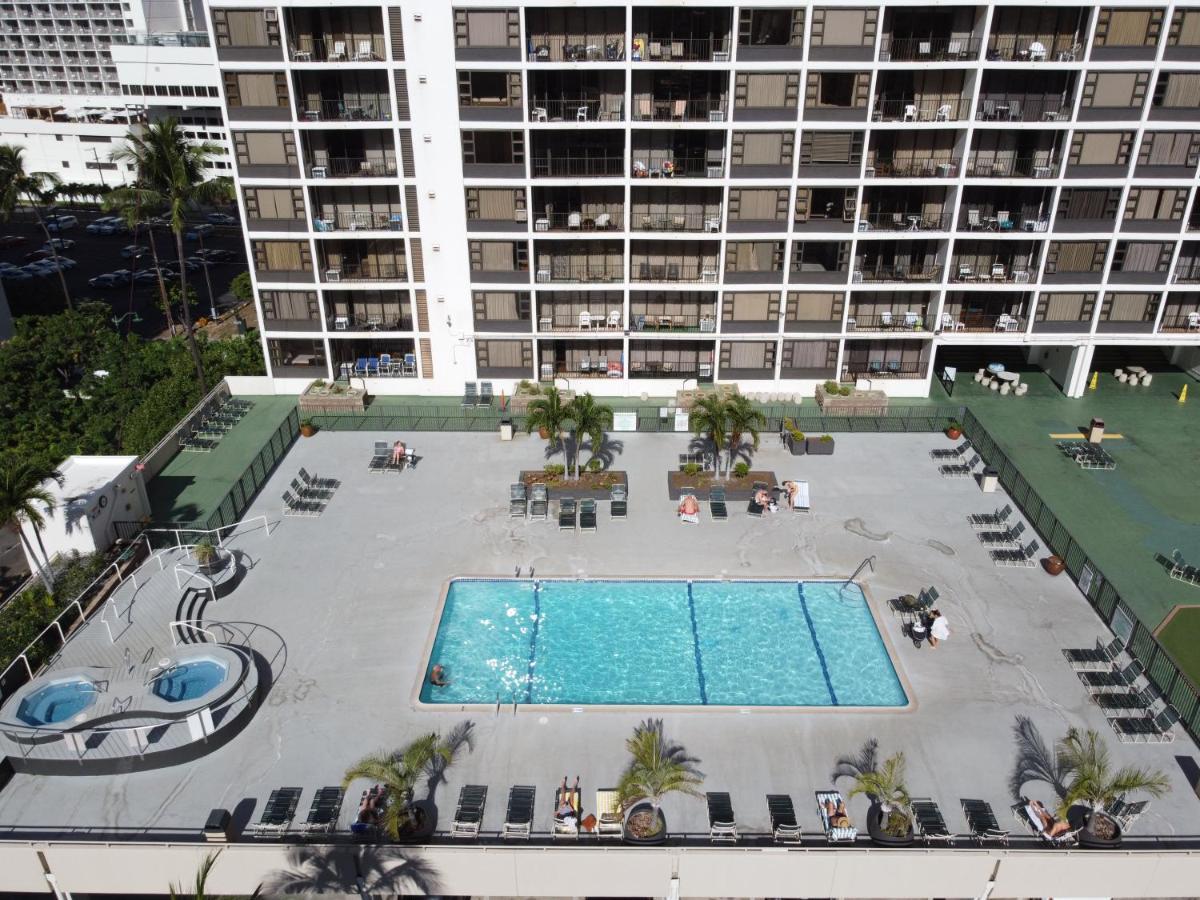 Waikiki Banyan 1Br With Great Ocean Views, Steps To Beach & Parking! هونولولو المظهر الخارجي الصورة