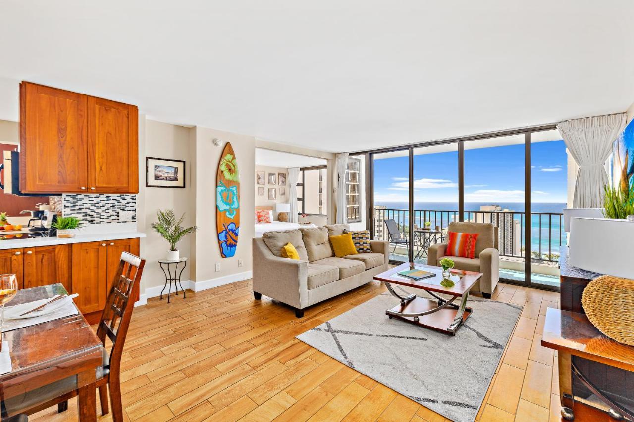 Waikiki Banyan 1Br With Great Ocean Views, Steps To Beach & Parking! هونولولو المظهر الخارجي الصورة