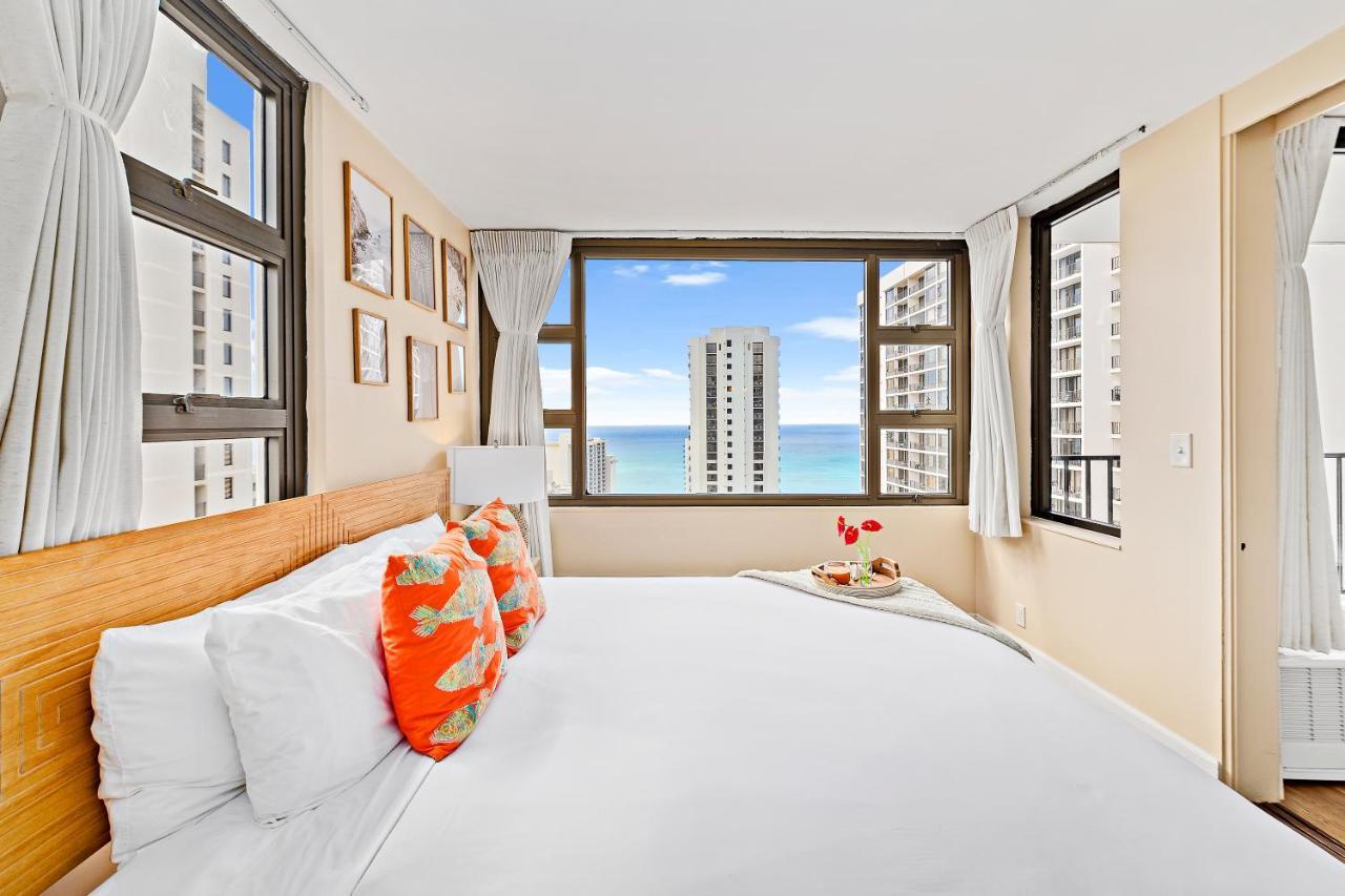 Waikiki Banyan 1Br With Great Ocean Views, Steps To Beach & Parking! هونولولو المظهر الخارجي الصورة
