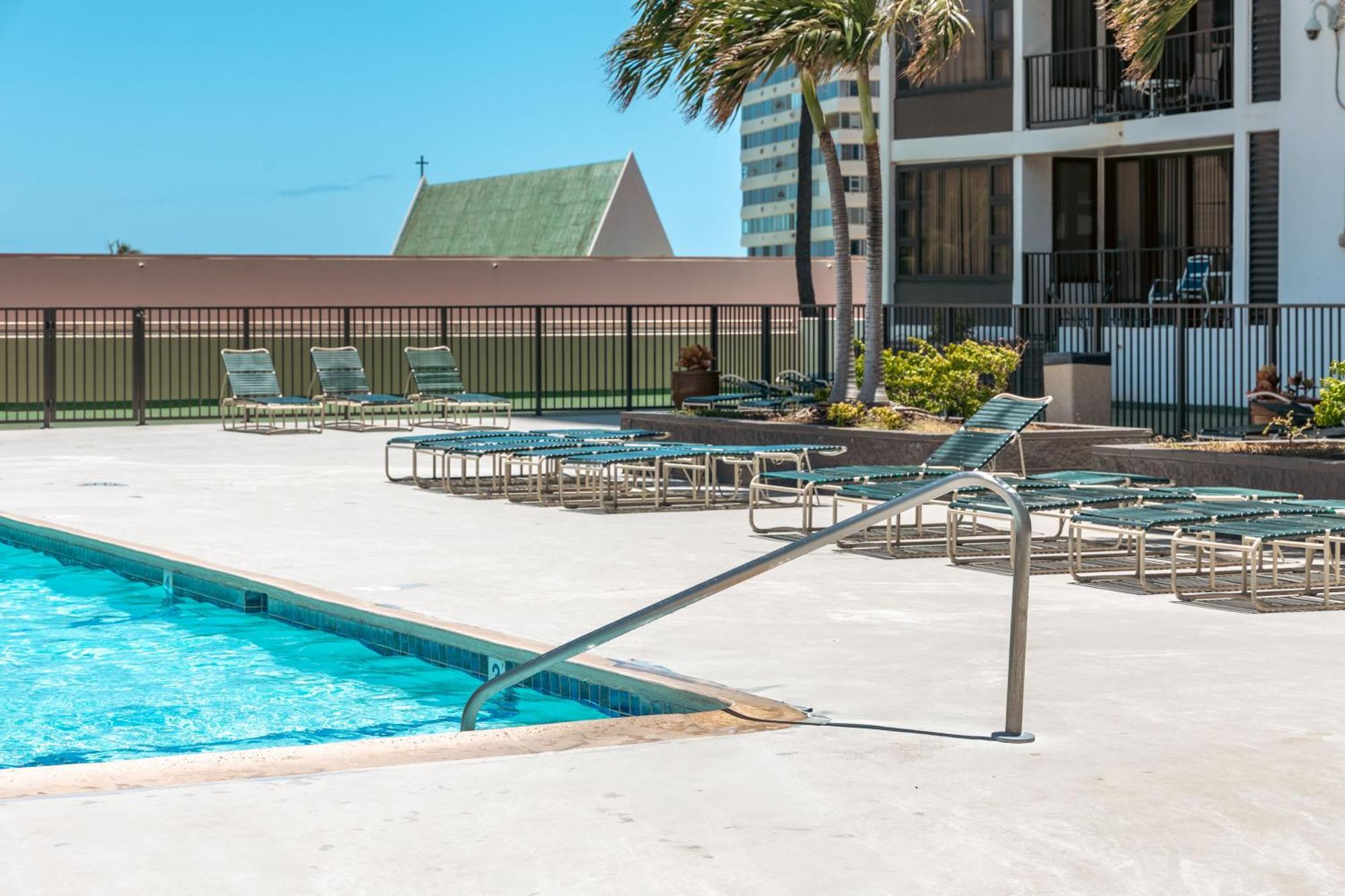 Waikiki Banyan 1Br With Great Ocean Views, Steps To Beach & Parking! هونولولو المظهر الخارجي الصورة
