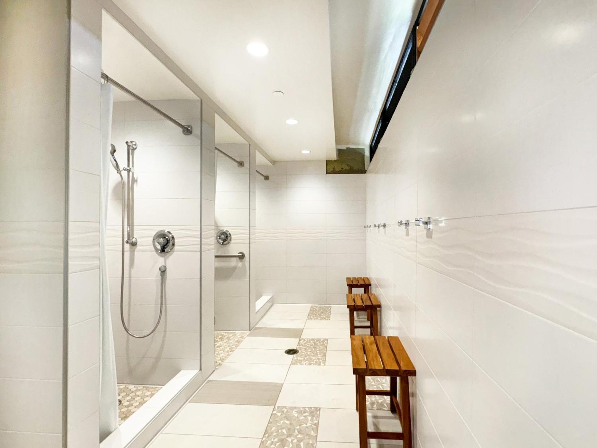 Waikiki Banyan 1Br With Great Ocean Views, Steps To Beach & Parking! هونولولو المظهر الخارجي الصورة