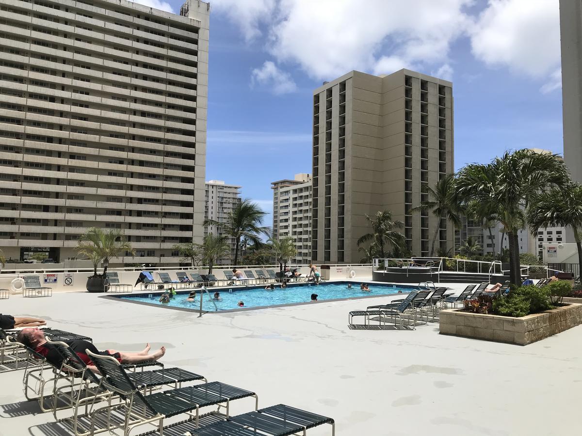 Waikiki Banyan 1Br With Great Ocean Views, Steps To Beach & Parking! هونولولو المظهر الخارجي الصورة