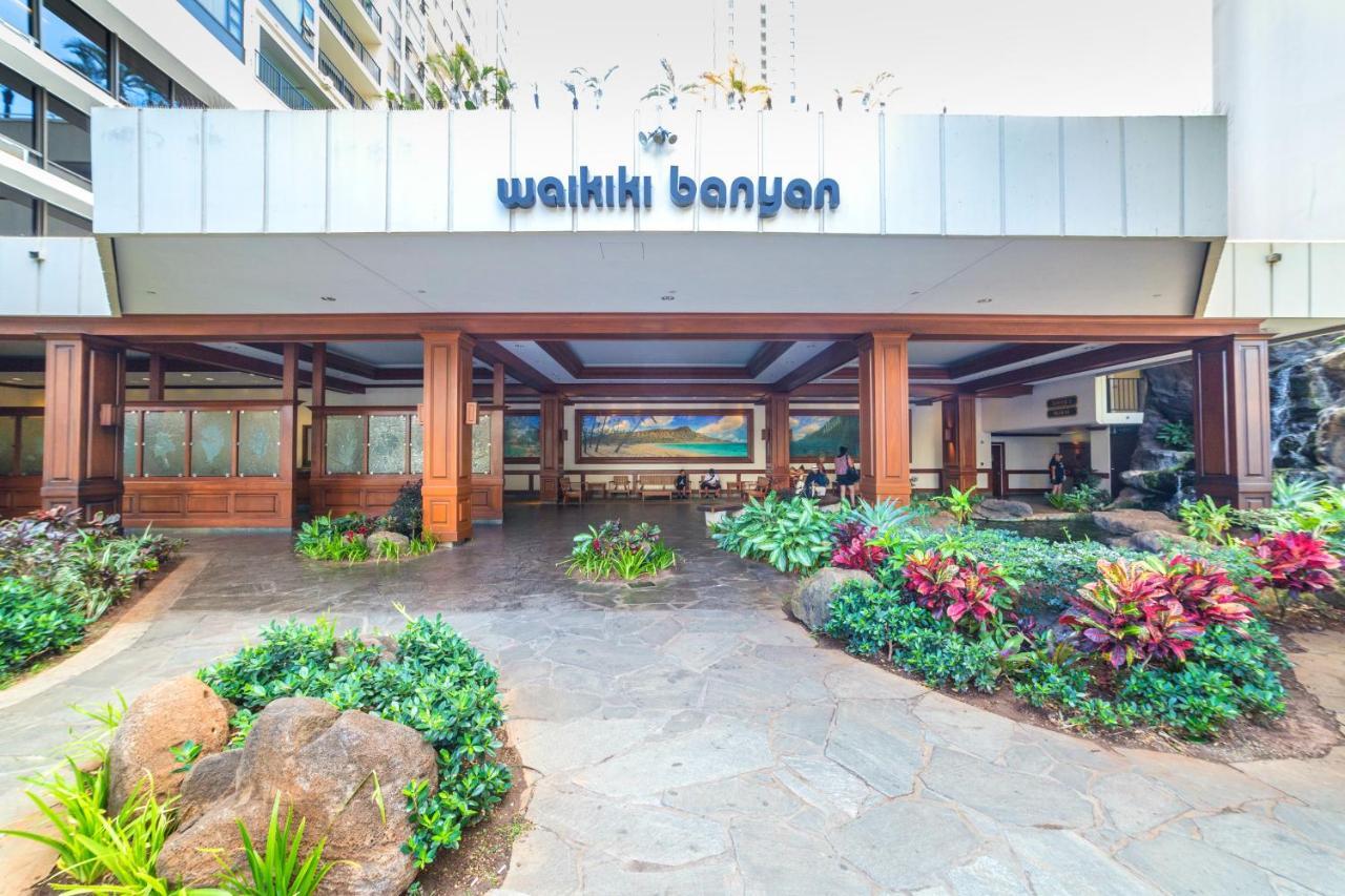 Waikiki Banyan 1Br With Great Ocean Views, Steps To Beach & Parking! هونولولو الغرفة الصورة