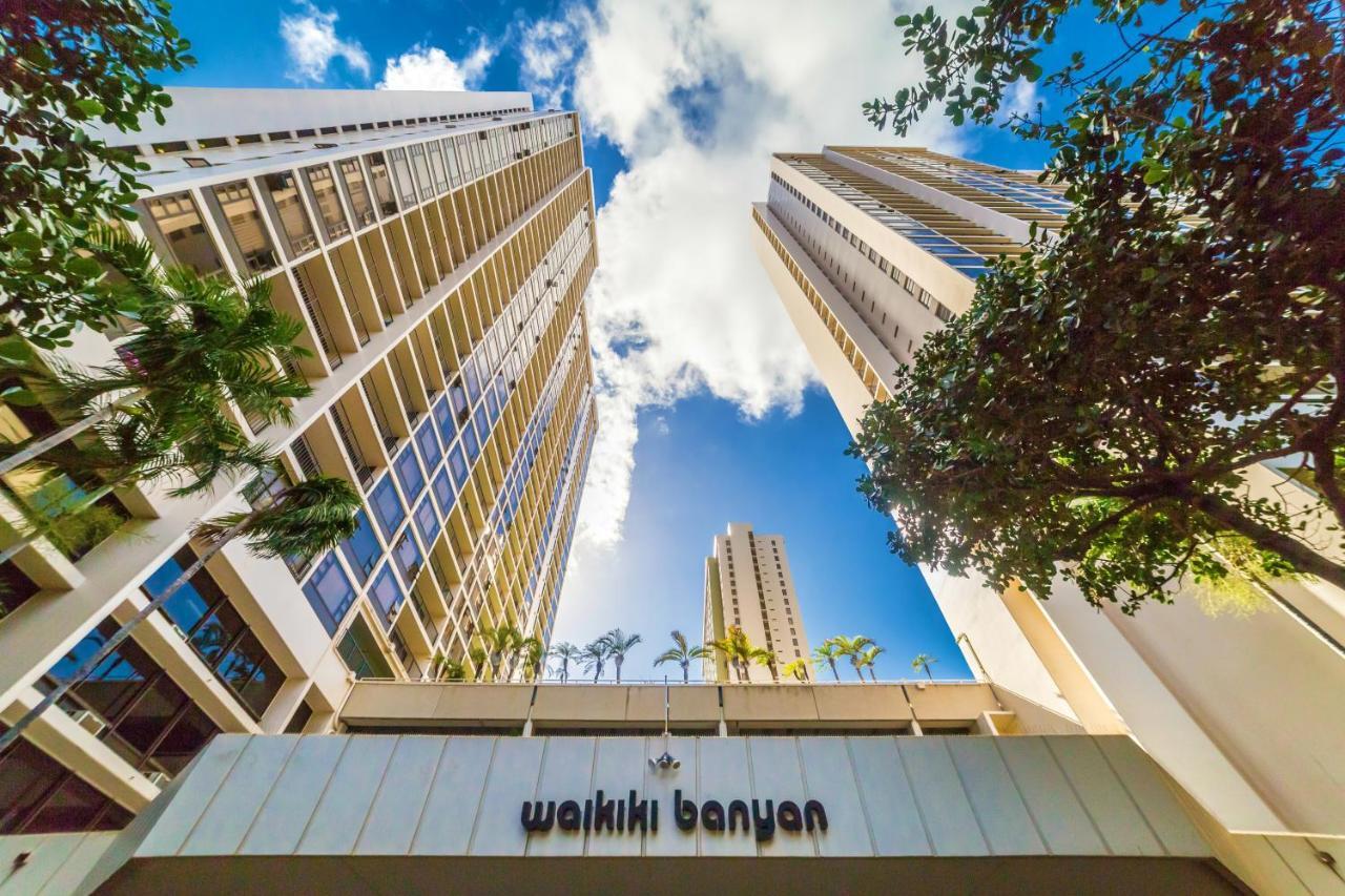 Waikiki Banyan 1Br With Great Ocean Views, Steps To Beach & Parking! هونولولو الغرفة الصورة